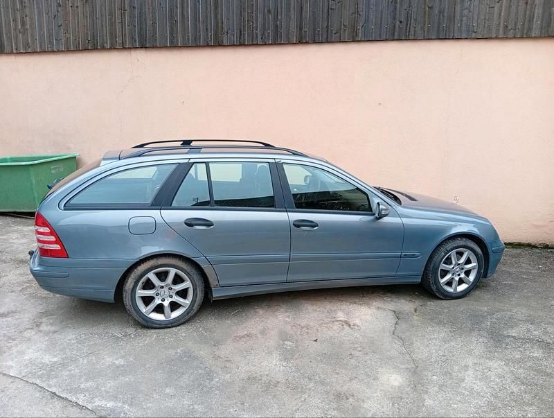 Gebraucht Mercedes C200 122 PS (89 kW) 2004 Grau Kombi