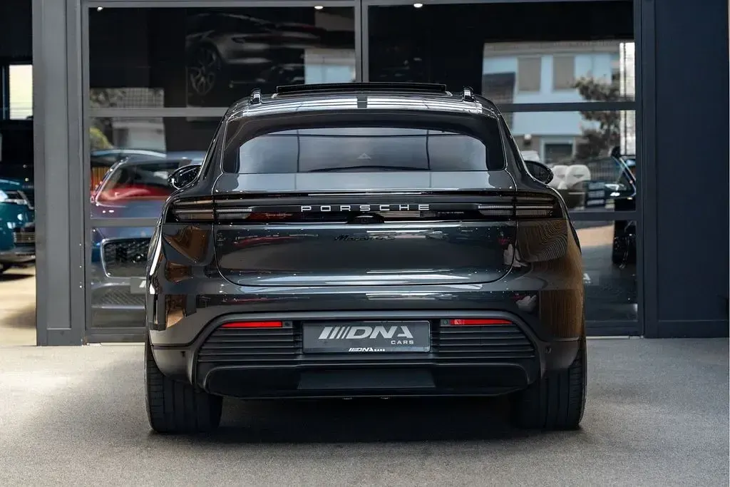 Gebraucht Porsche Macan 380 kW (517 PS) 2025 Grau SUV