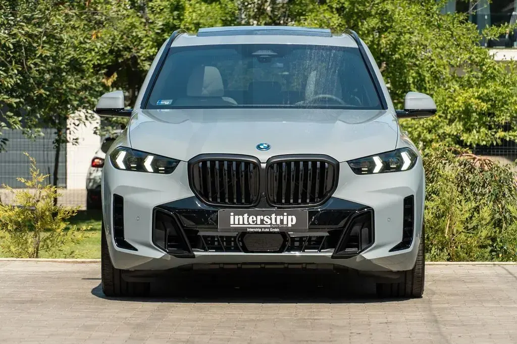 Gebraucht BMW X5 M Sport 489 PS (359 kW) 2025 Grau SUV