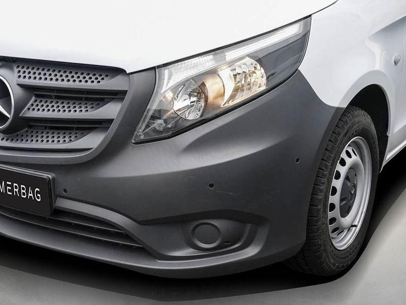 Gebraucht Mercedes Vito 136 PS (100 kW) 2022 Arktikweiß Van