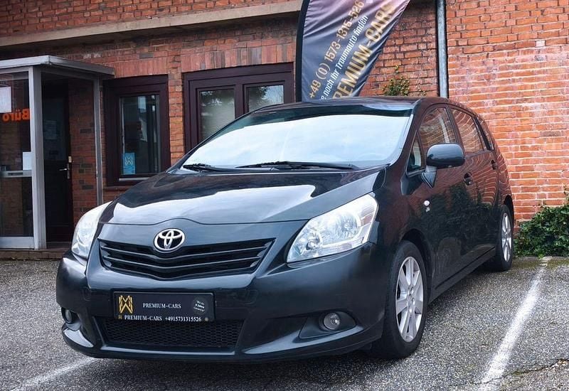 Mysticschwarz mica Gebraucht 2010 Toyota Verso Life Van / Kleinbus | 3.490 € (Guter Preis) - Bild 1/4
