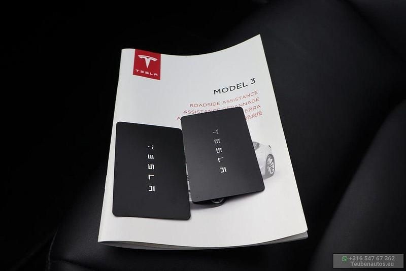 Gebraucht Tesla Model 3 Long Range AWD 258 kW (351 PS) 2019 Rot Limousine