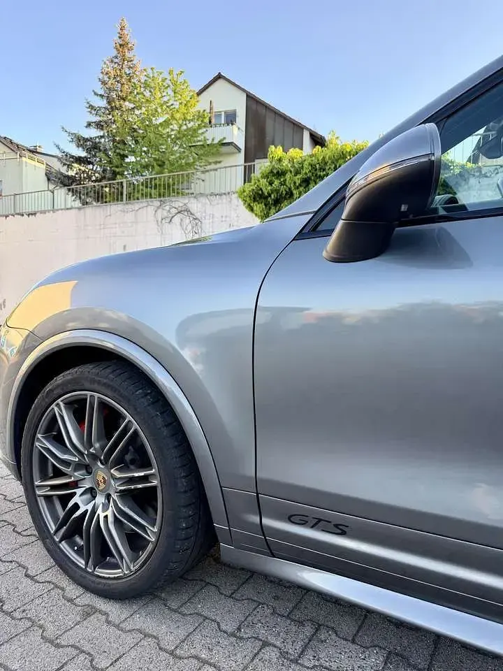 Gebraucht Porsche Cayenne GTS 441 PS (324 kW) 2017 Grau SUV