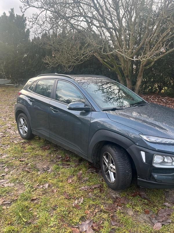Gebraucht Hyundai Kona 120 PS (88 kW) 2019 Grau SUV