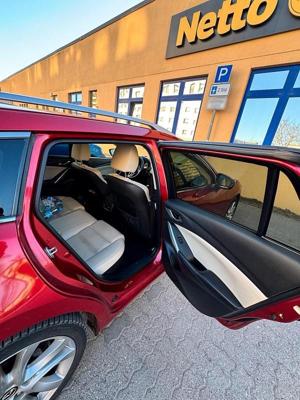 Gebraucht Mazda 6 150 PS (110 kW) 2014 Rot Kombi