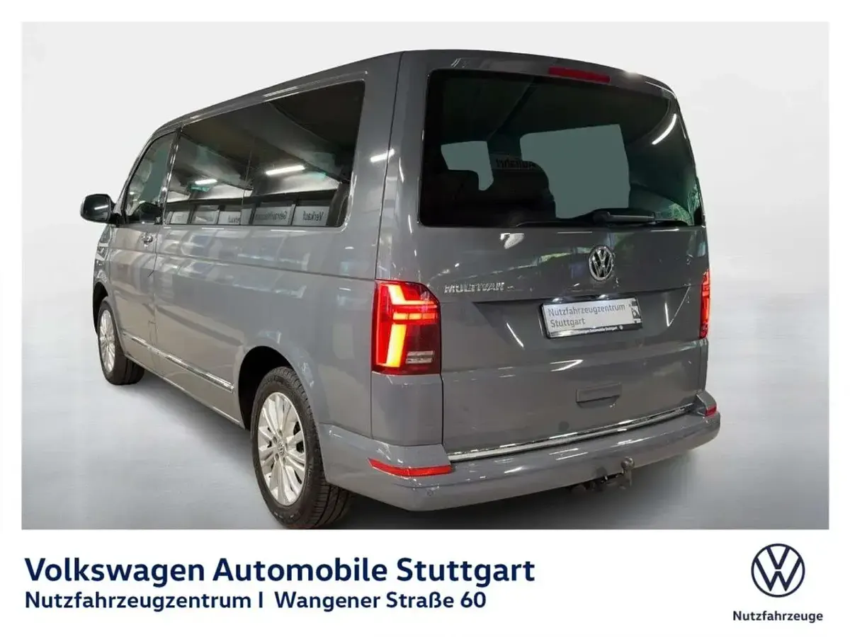 Gebraucht VW Multivan Generation Six 150 PS (110 kW) 2022 Pure grey Van / Kleinbus