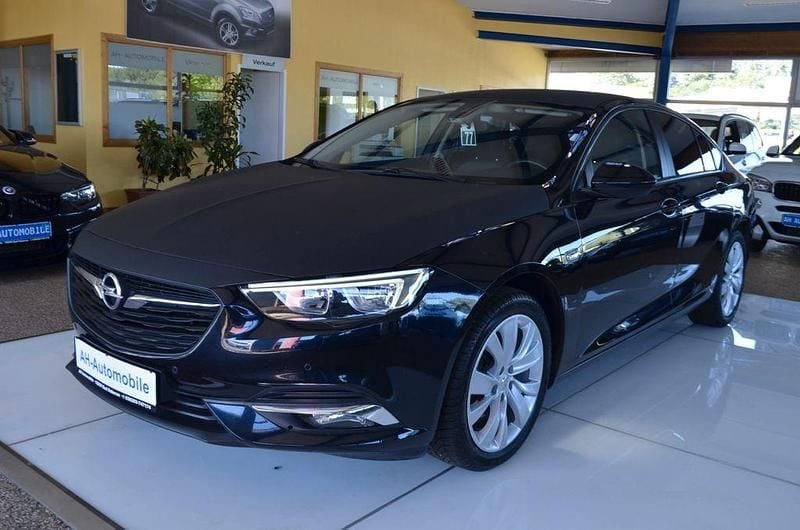 Schwarz Gebraucht 2018 Opel Insignia Edition Limousine | 11.880 € (Guter Preis) - Bild 1/4