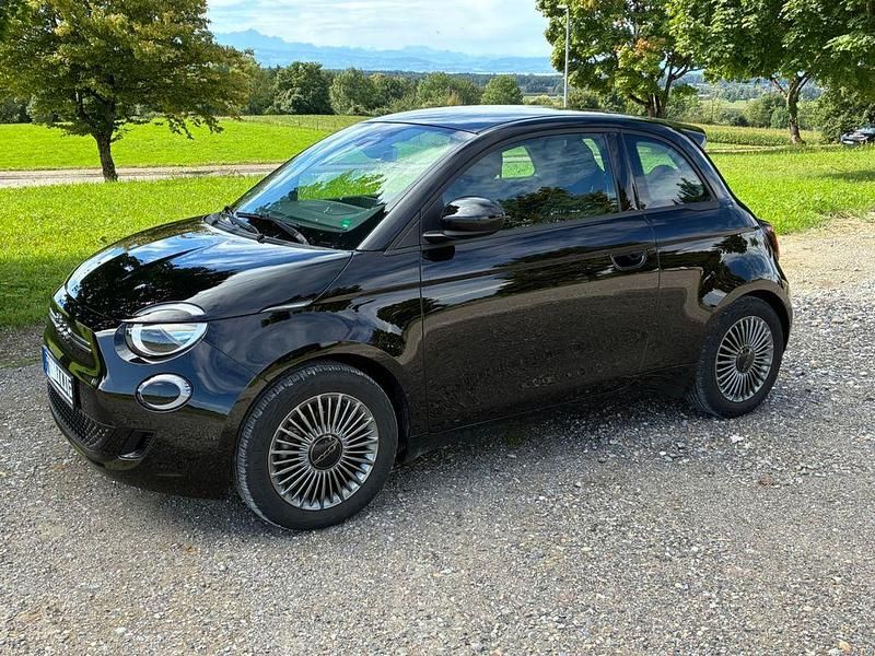 Schwarz Gebraucht 2022 Fiat 500e Icon Kleinwagen | 15.999 € (Superpreis) - Bild 1/4