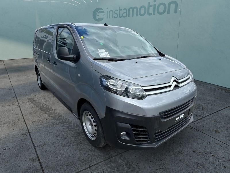 Grau Gebraucht 2024 Citroën Jumpy Van / Kleinbus | 30.490 € (Etwas zu teuer) - Bild 1/4
