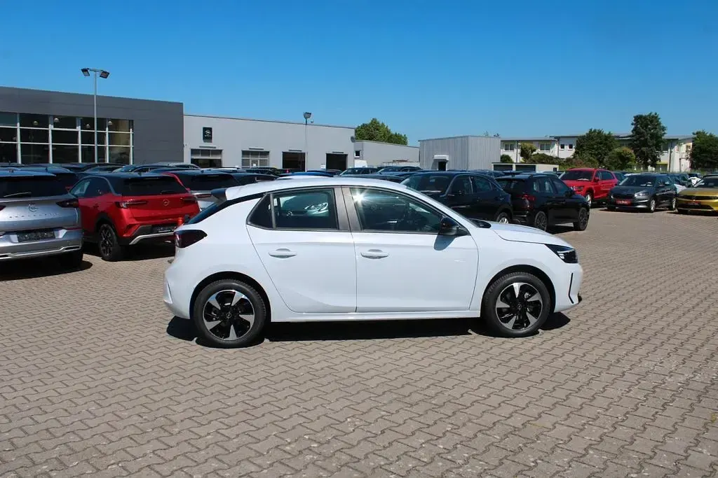 Neu Opel Corsa-e Edition 100 kW (136 PS) 2026 Weiß Kleinwagen