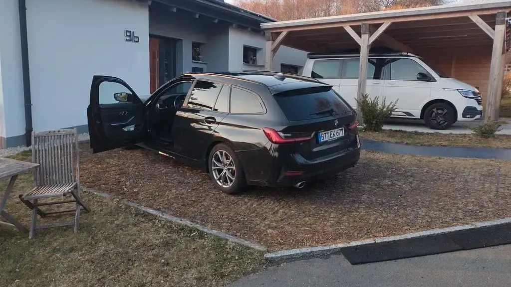 Używany BMW 330 Performance 265 KM (194 kW) 2020 Czarny Kombi