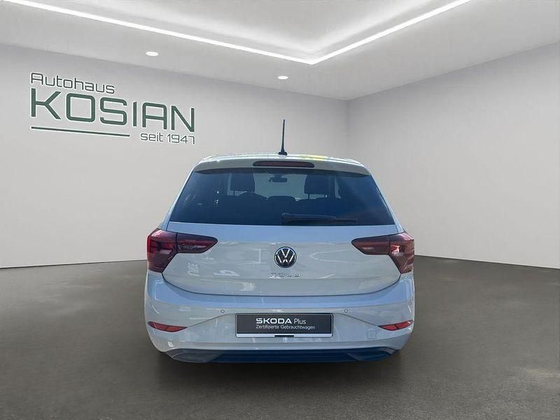 Gebraucht VW Polo Move 80 PS (58 kW) 2024 Ascotgrau Kleinwagen