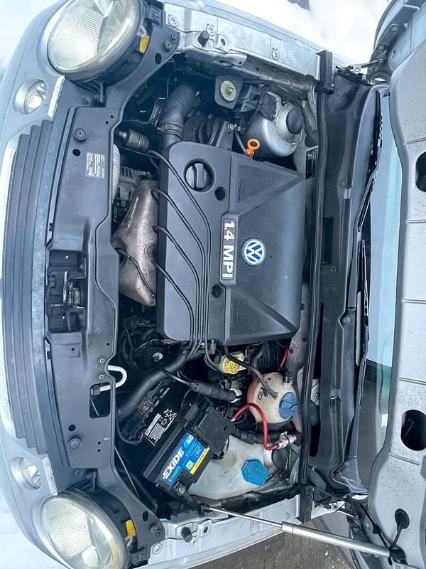 Gebraucht VW Lupo 60 PS (44 kW) 2003 Silber Kleinwagen