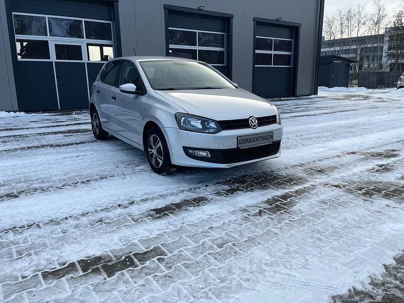 Gebraucht VW Polo Trendline 69 PS (50 kW) 2013 Silber Limousine