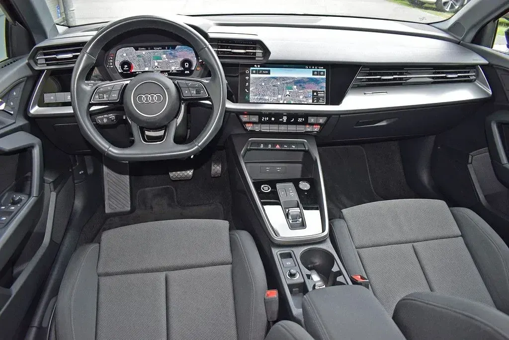 Gebraucht Audi A3 S-Line 150 PS (110 kW) 2024 Schwarz Limousine