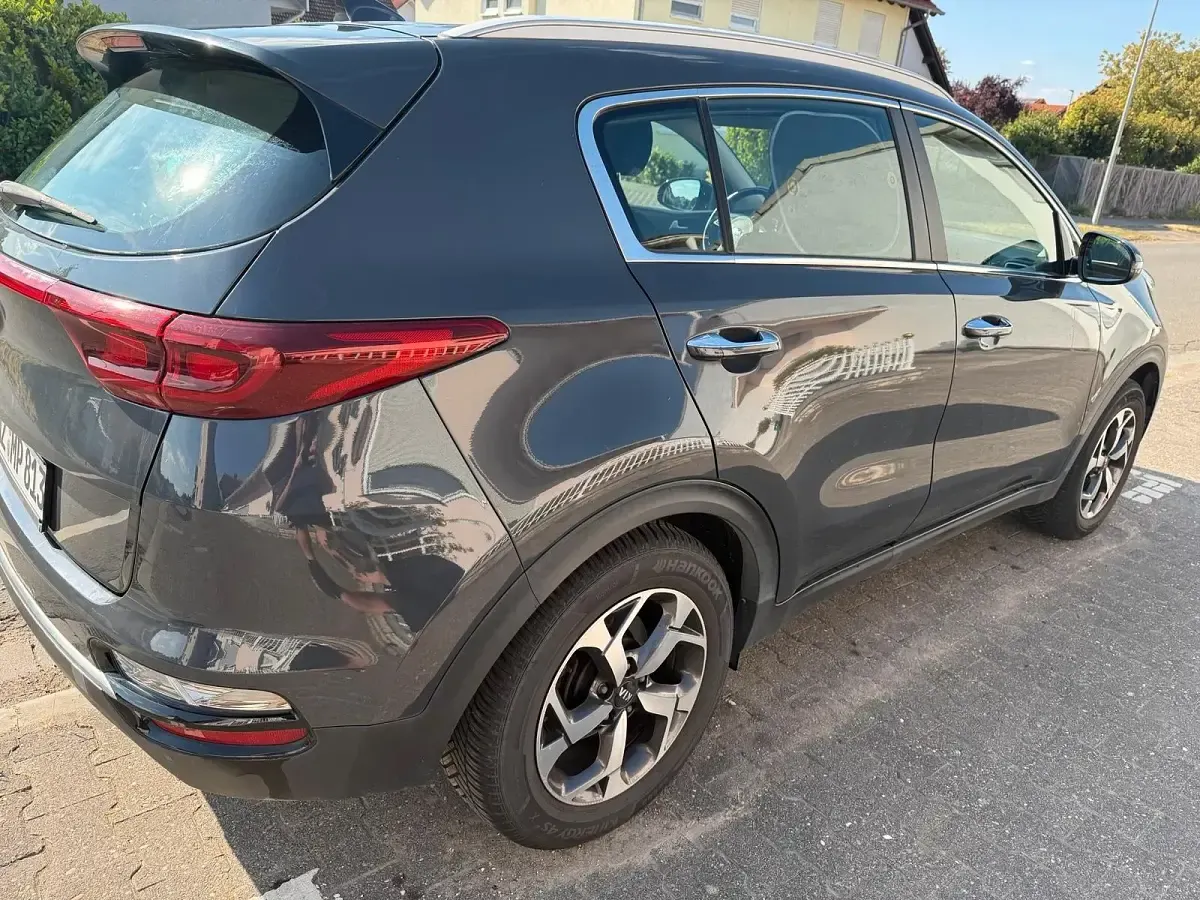 Gebraucht Kia Sportage Vision 132 PS (97 kW) 2020 Grau SUV