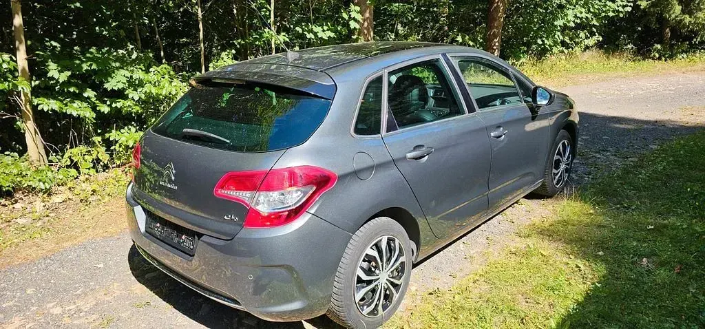 Gebraucht Citroën C4 Exclusive 120 PS (88 kW) 2012 Grau Limousine
