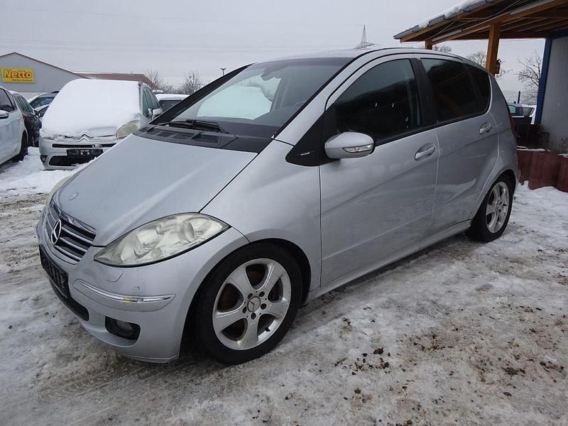 Grau Gebraucht 2004 Mercedes A200 Avantgarde Van / Kleinbus | 900 € (Fairer Preis) - Bild 1/4