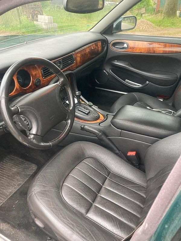 Gebraucht Jaguar XJ8 237 PS (174 kW) 1998 Grün Limousine