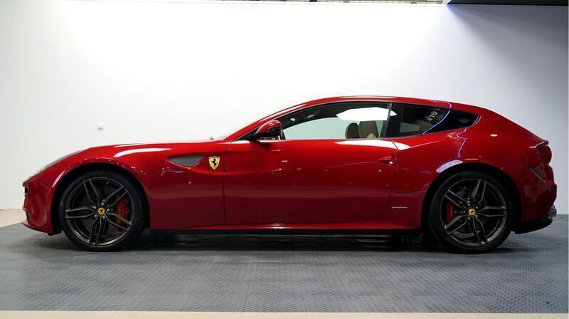 Gebraucht Ferrari FF 659 PS (484 kW) 2014 Rot Kombi