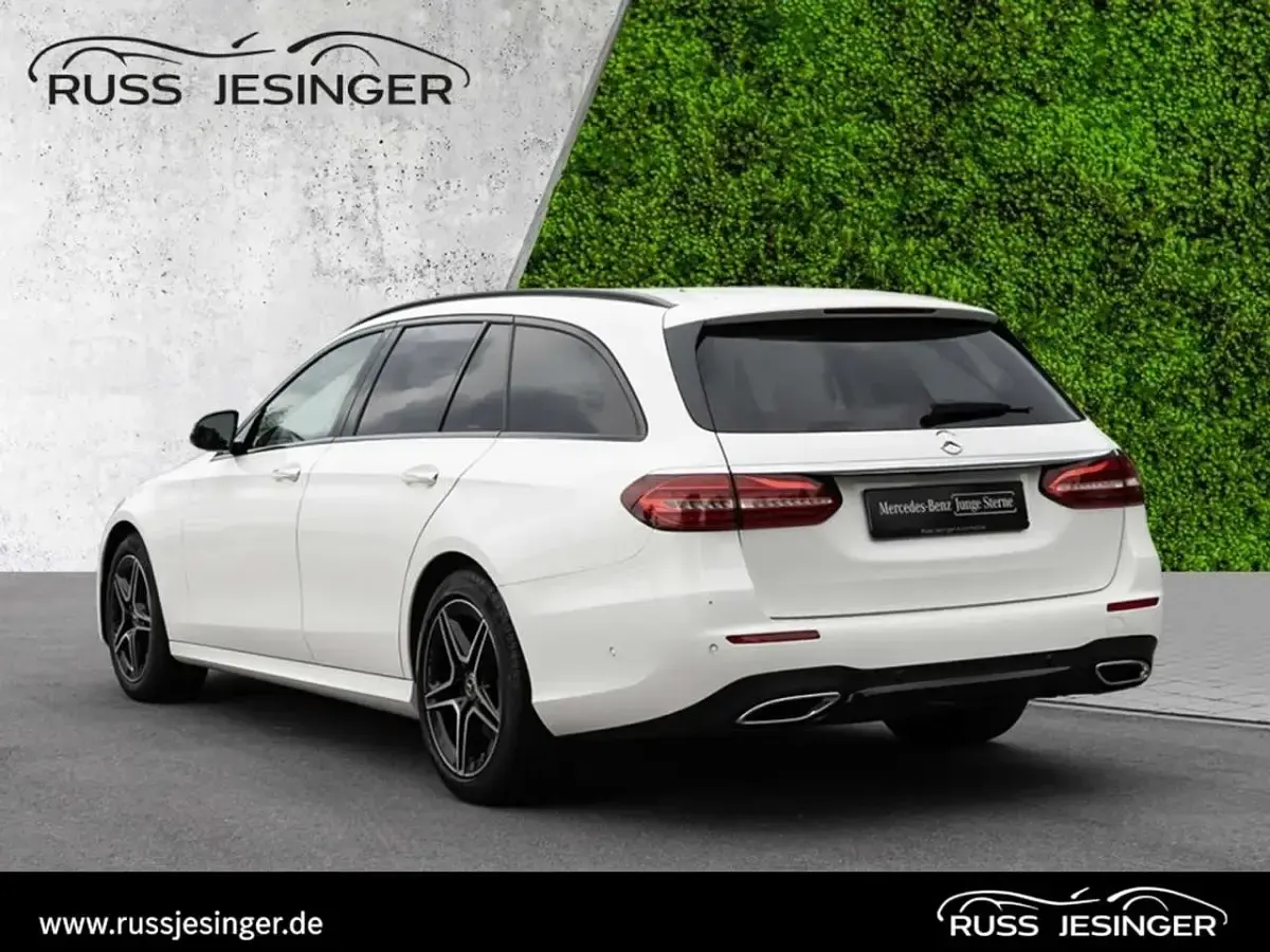 Gebraucht Mercedes E400 AMG line 330 PS (242 kW) 2022 Weiß Limousine