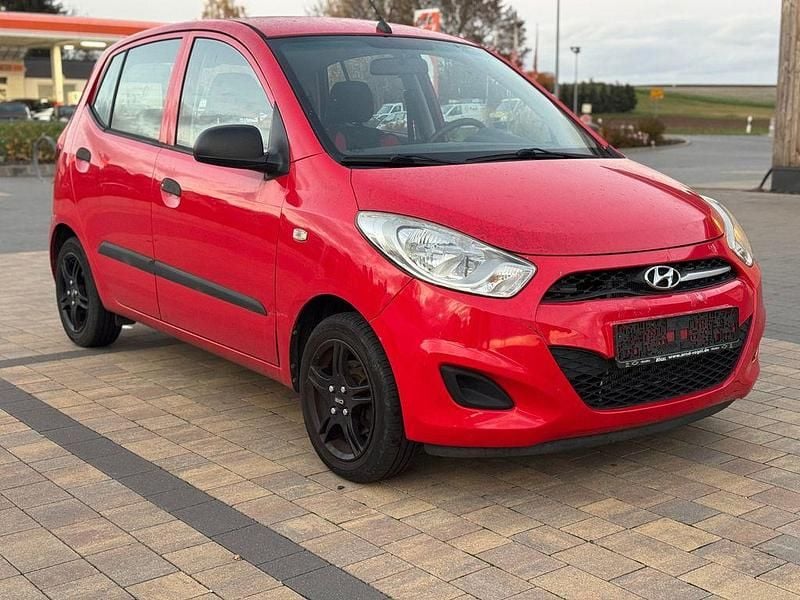 Gebraucht Hyundai i10 Classic 69 PS (50 kW) 2012 Rot Kleinwagen