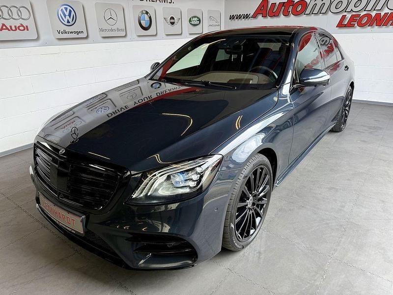 Blau (metallic) Gebraucht 2021 Mercedes S350 AMG line Limousine | 47.990 € - Bild 1/4