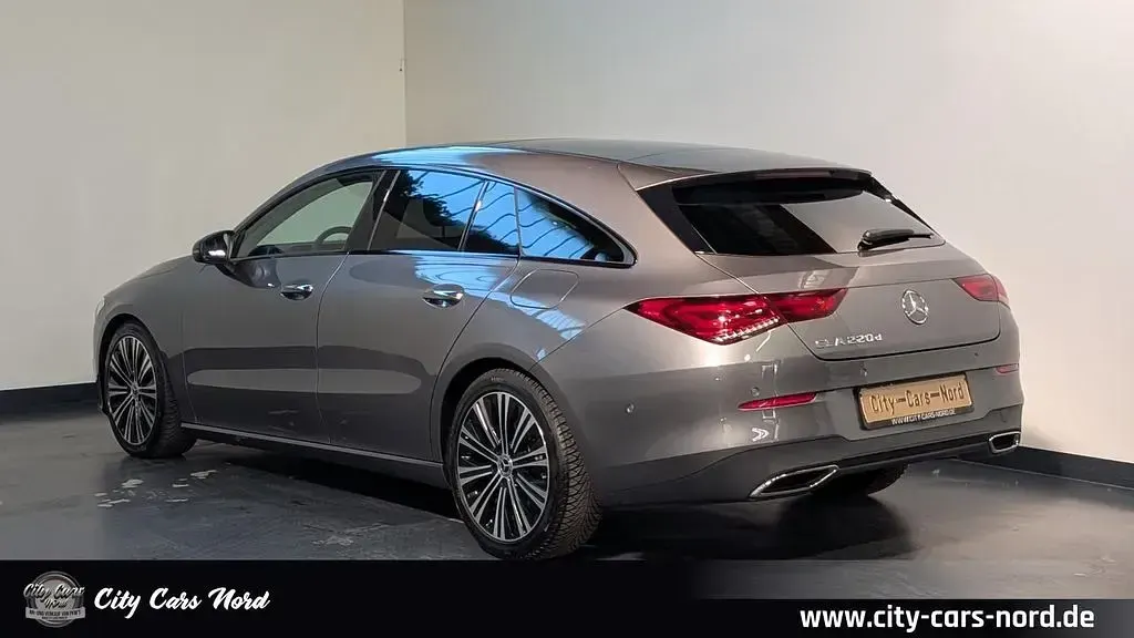 Gebraucht Mercedes CLA220 Progressive 190 PS (139 kW) 2023 Grau Limousine