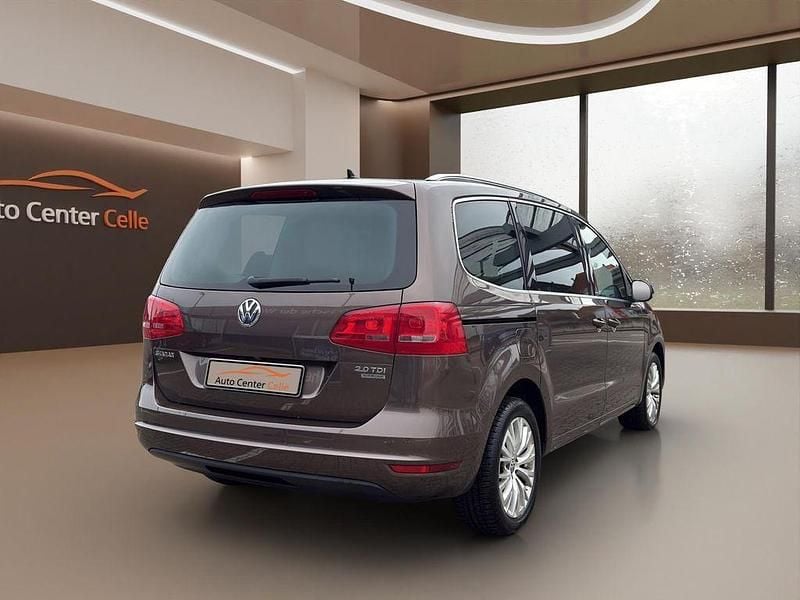 Gebraucht VW Sharan Style 170 PS (125 kW) 2012 Braun Van / Kleinbus