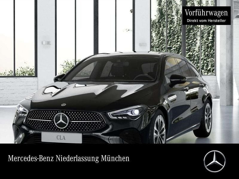 Kosmosschwarz Gebraucht 2025 Mercedes CLA200 Progressive Kombi | 37.900 € (Teuer) - Bild 1/4