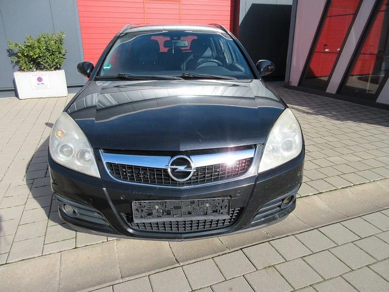 Gebraucht Opel Vectra Cosmo 150 PS (110 kW) 2008 Schwarz Kombi
