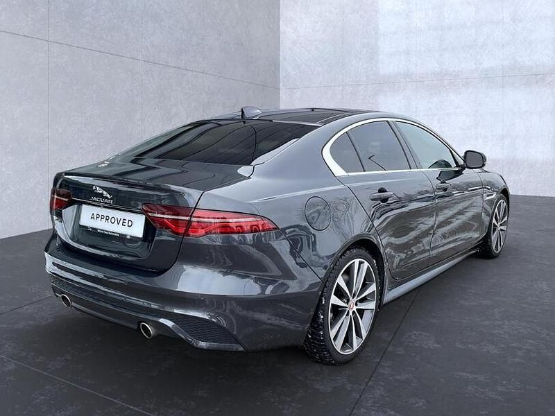 Gebraucht Jaguar XE R-Dynamic 250 PS (183 kW) 2023 Grau Limousine