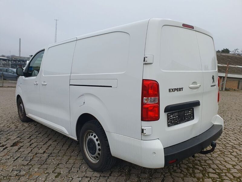 Gebraucht Peugeot Expert Premium 144 PS (105 kW) 2022 Weiß Van