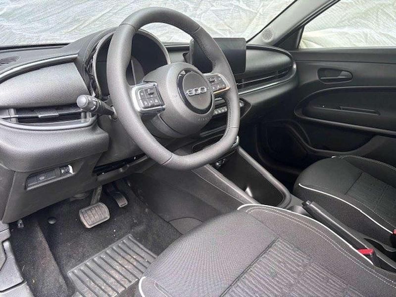 Neu Fiat 600 101 PS (74 kW) 2025 Grün SUV