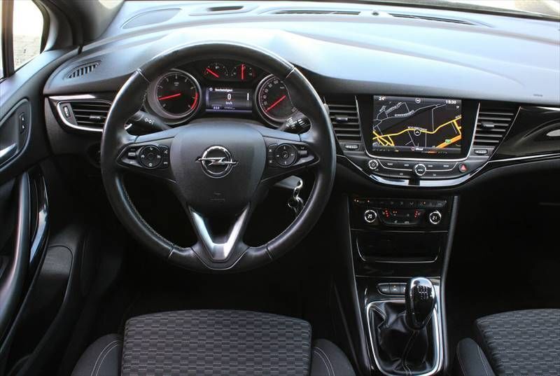 Gebraucht Opel Astra 150 PS (110 kW) 2018 Schwarz Limousine