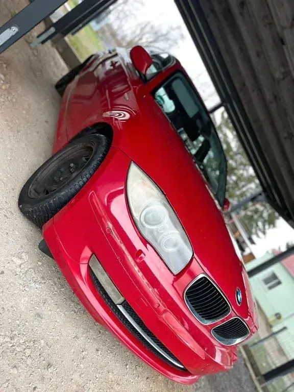 Gebraucht BMW 118 Performance 143 PS (105 kW) 2011 Rot Kleinwagen
