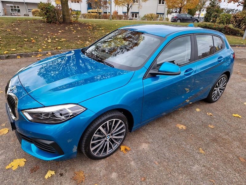 Gebraucht BMW 118 Advantage 136 PS (100 kW) 2023 Blau Kleinwagen