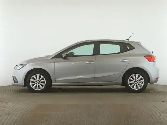 Gebraucht Seat Ibiza Reference 80 PS (58 kW) 2023 "urban" silber Kleinwagen