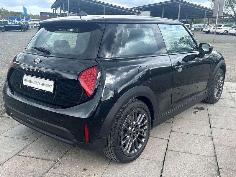 Gebraucht Mini John Cooper Works 156 PS (114 kW) 2025 Schwarz Kleinwagen
