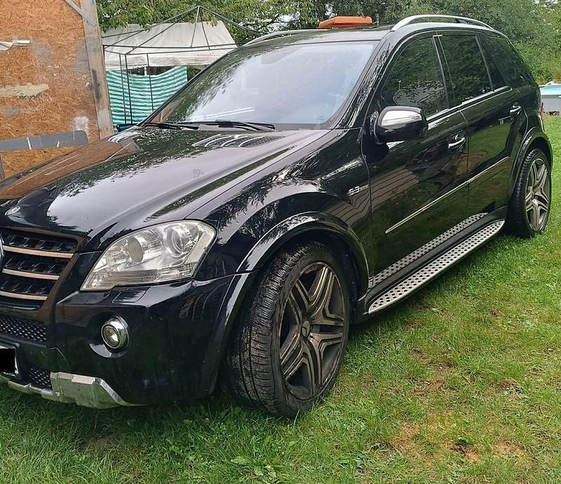 Schwarz Gebraucht 2009 Mercedes ML63 AMG AMG SUV | 16.500 € (Guter Preis) - Bild 1/4