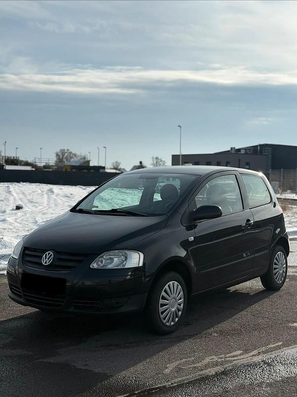Gebraucht VW Fox 55 PS (40 kW) 2005 Schwarz Kleinwagen
