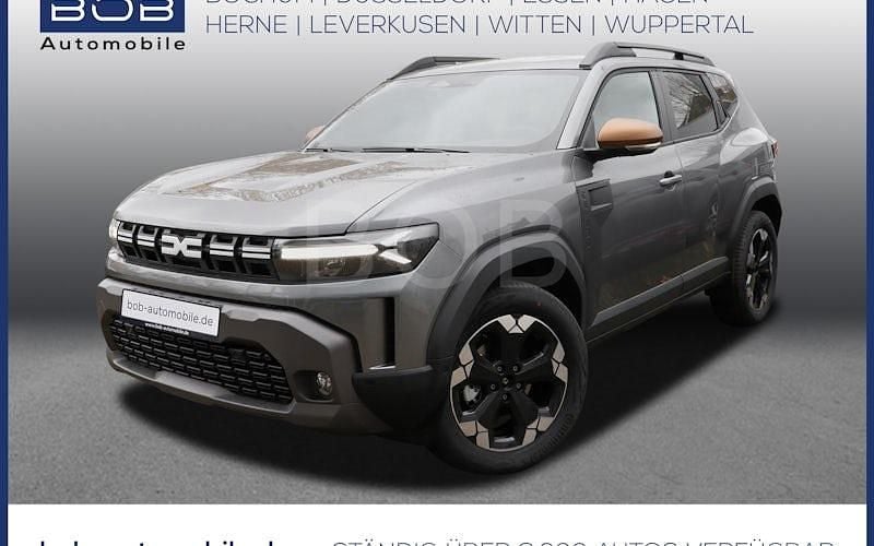 Dolomitgrau (grau) Gebraucht 2025 Dacia Duster Extreme SUV | 28.666 € (Fairer Preis) - Bild 1/4