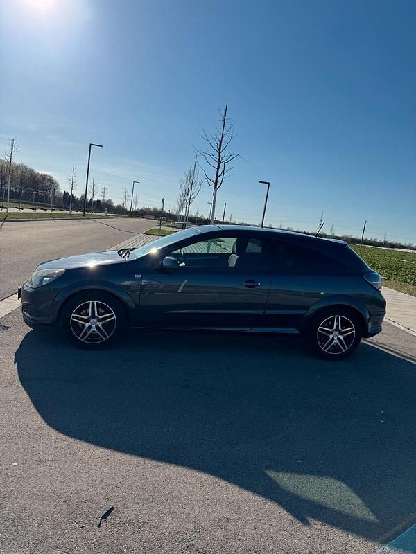 Gebraucht Opel Astra GTC 90 PS (66 kW) 2008 Blau Kleinwagen