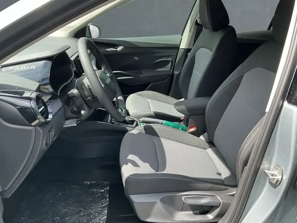 Neu Skoda Fabia 116 PS (85 kW) 2026 Smokey diamondsilber Kleinwagen