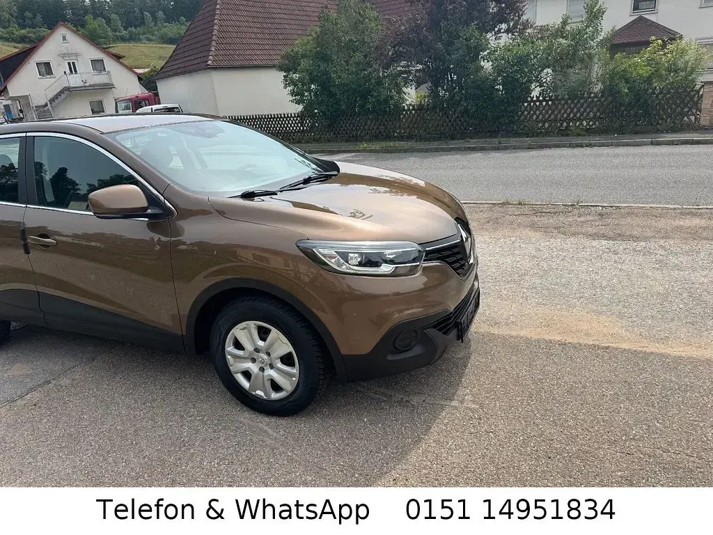Gebraucht Renault Kadjar Life 131 PS (96 kW) 2015 Braun SUV