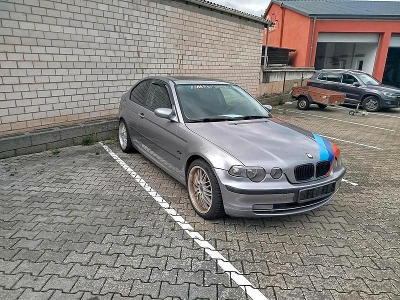 Gebraucht BMW 316 116 PS (85 kW) 2004 Silber Coupé