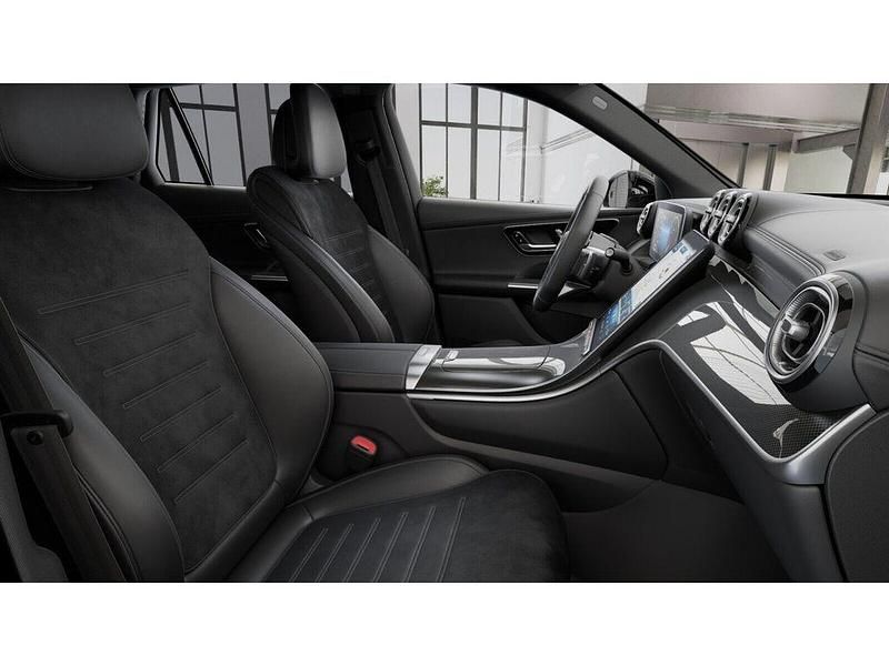 Gebraucht Mercedes GLC300 AMG 269 PS (197 kW) 2024 Schwarz SUV