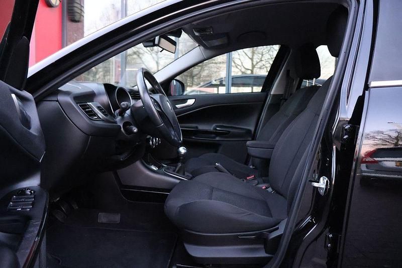 Gebraucht Alfa Romeo Giulietta Distinctive 170 PS (125 kW) 2011 Schwarz Kleinwagen