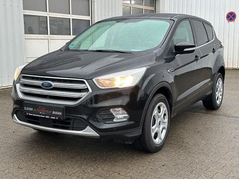 Gebraucht Ford Kuga Trend 120 PS (88 kW) 2018 Schwarz SUV