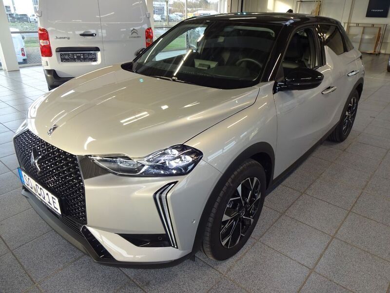 Silber Neu 2024 DS Automobiles DS3 Crossback E-Tense Rivoli SUV | 32.900 € (Teuer) - Bild 1/4